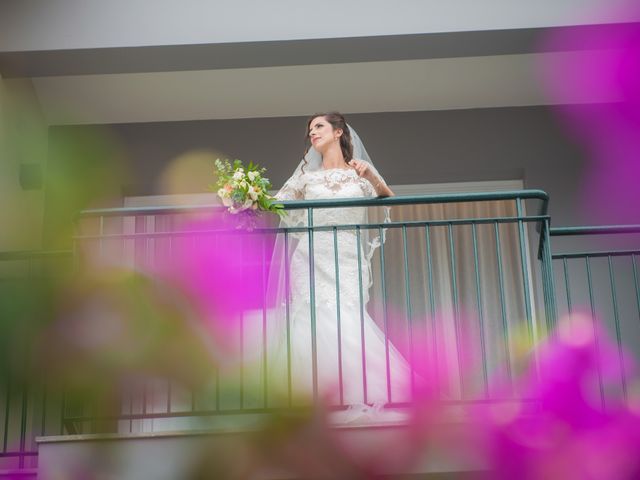 O casamento de Daniel e Débora em Câmara de Lobos, Madeira 22