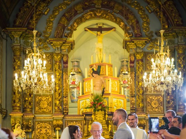 O casamento de Daniel e Débora em Câmara de Lobos, Madeira 32