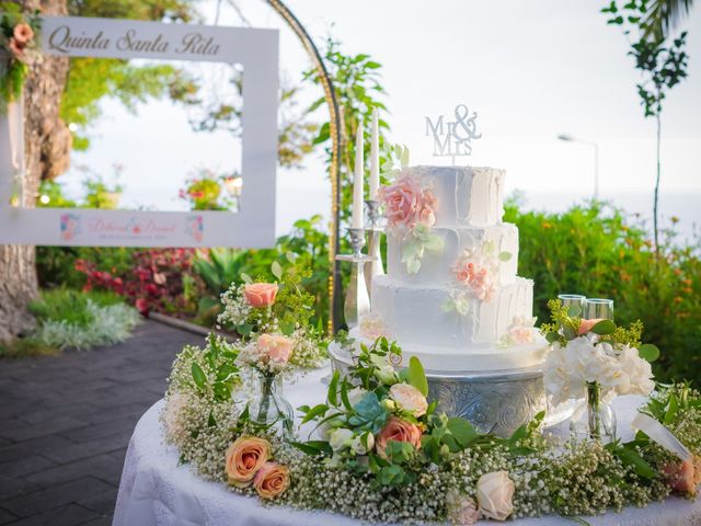 O casamento de Daniel e Débora em Câmara de Lobos, Madeira 70