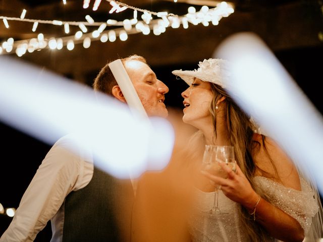 O casamento de Andrew e Shelby em Porto Formoso, São Miguel 37