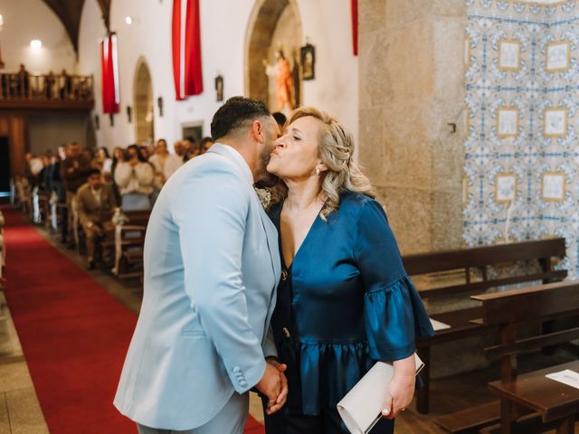 O casamento de André e Ana em Ansiães, Amarante 27