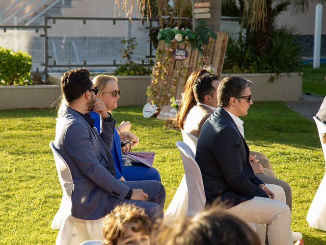 O casamento de Carlos e Marta em Fernão Ferro, Seixal 44