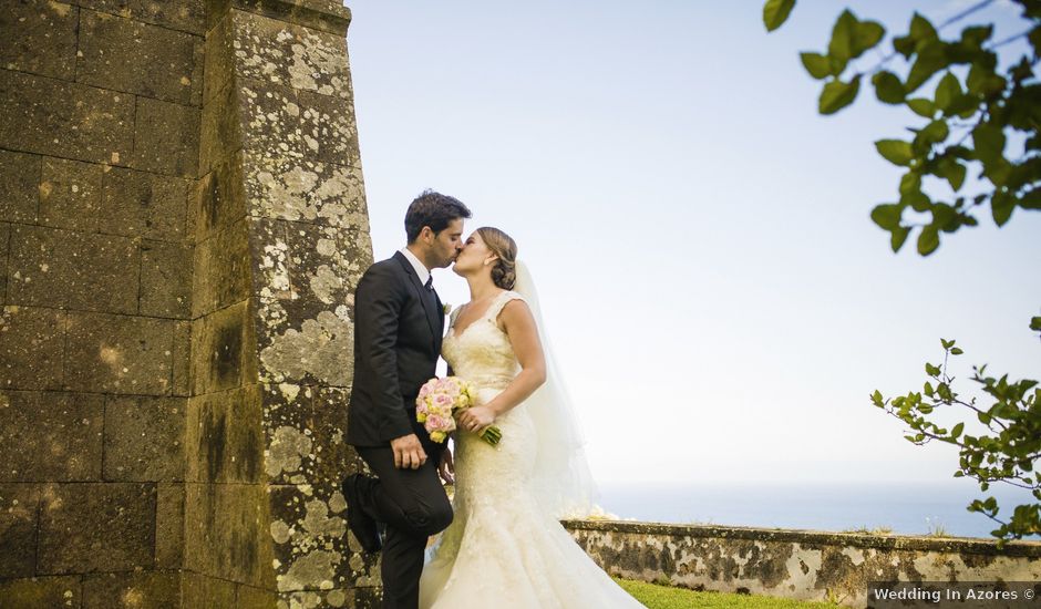 O casamento de Pedro e Carolina em Vila Franca do Campo, São Miguel