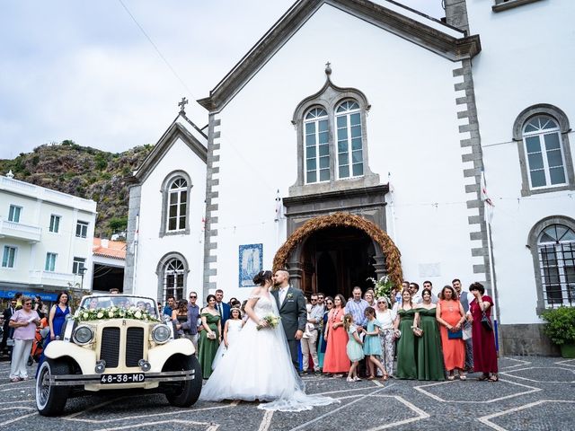 O casamento de Luís Pestana e Ana Santos  em Ribeira Brava, Madeira 16