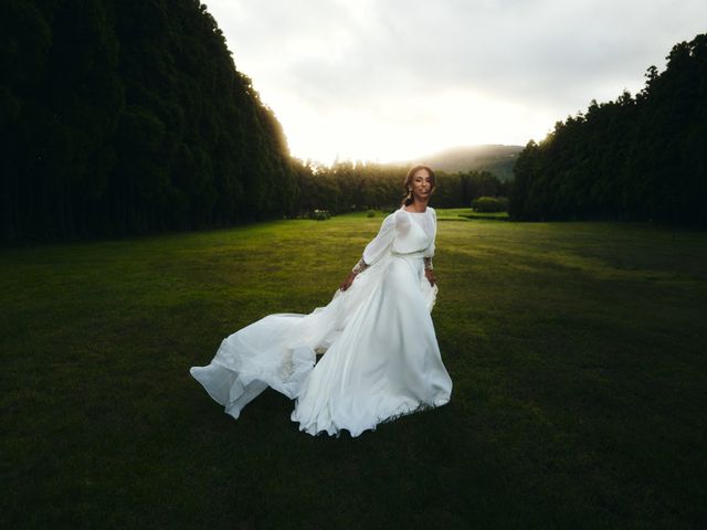 O casamento de Luis e Beatriz em Angra do Heroísmo, Terceira 24