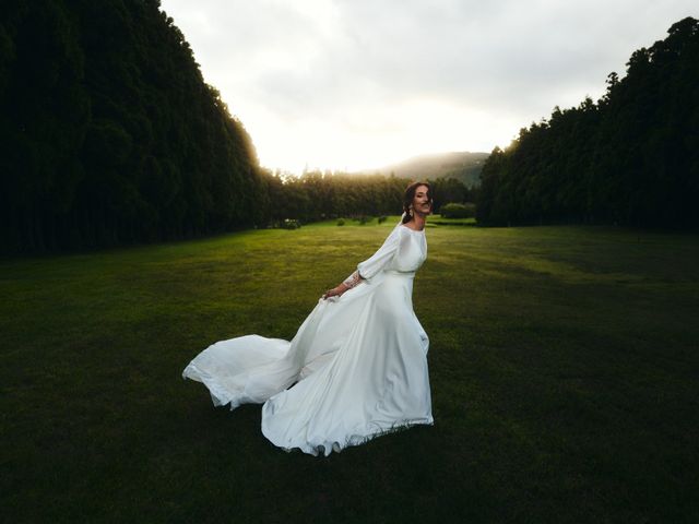 O casamento de Luis e Beatriz em Angra do Heroísmo, Terceira 25