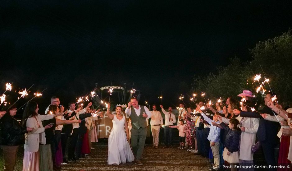 O casamento de Jens e Adriana em Fronteira, Fronteira