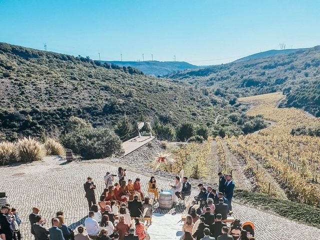 O casamento de Fernando  e Marta  em Bucelas, Loures 33