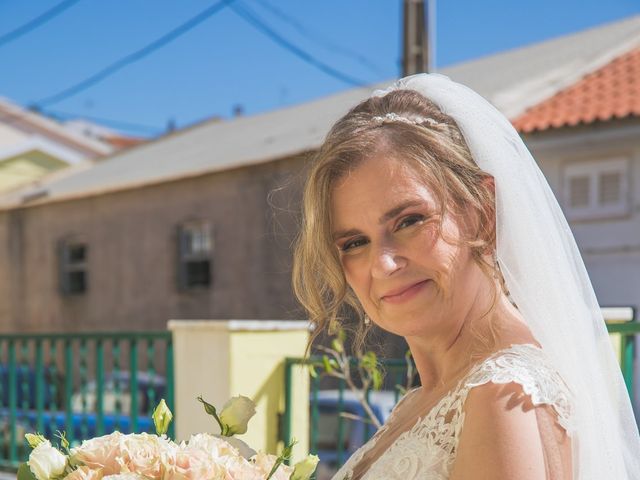 O casamento de Hugo e Vera em São João da Talha, Loures 38