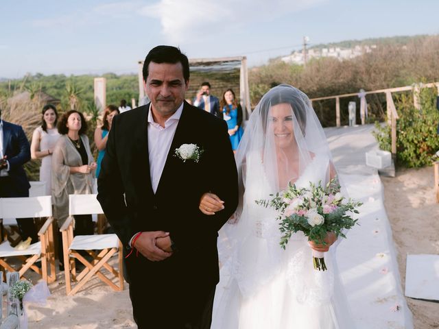 O casamento de Alexandre e Mariana em Costa de Caparica, Almada 96