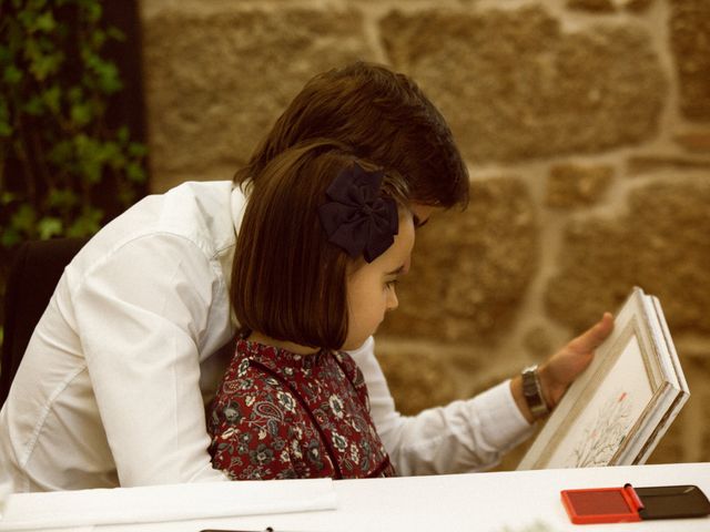 O casamento de Miguel e Lúcia em Santar, Nelas 237