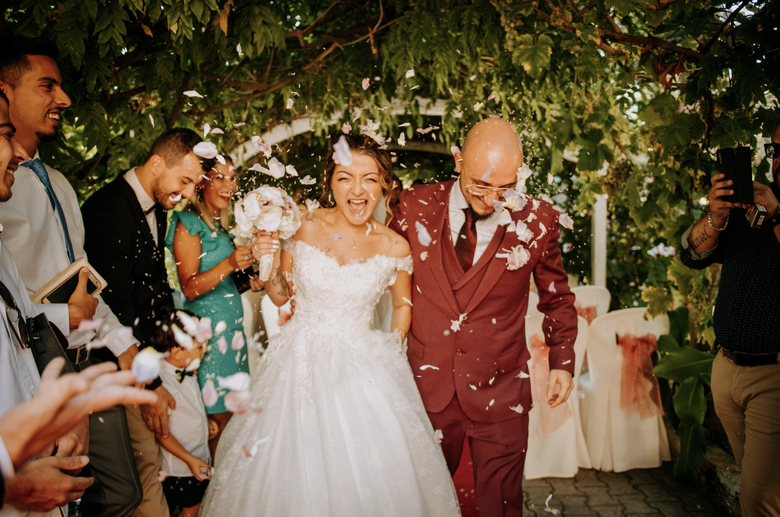 O casamento de André e Débora em Fernão Ferro, Seixal