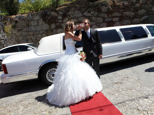 O casamento de Nicolas e Fátima em Barrô, Resende 34