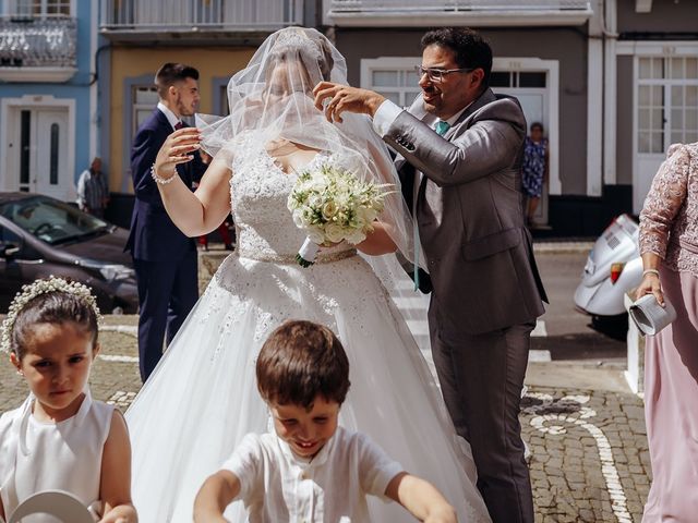 O casamento de Osvaldo e Diliana em Ribeirinha, Terceira 1