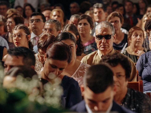 O casamento de Osvaldo e Diliana em Ribeirinha, Terceira 15