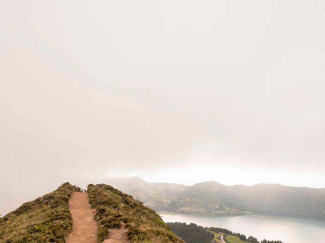 O casamento de João e Paula em Ponta Delgada, São Miguel 16