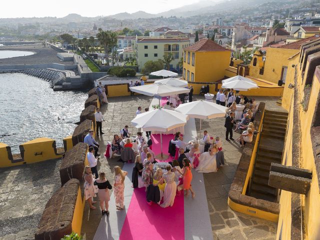 O casamento de Danny e Sophia em Funchal, Madeira 60