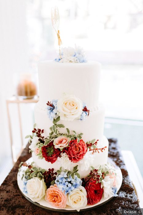 Que estilo de bolos escolher de acordo com o vosso casamento?