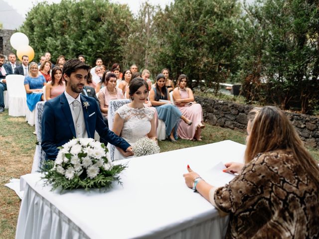 O casamento de Alexandre e Diva em São Vicente, Madeira 18