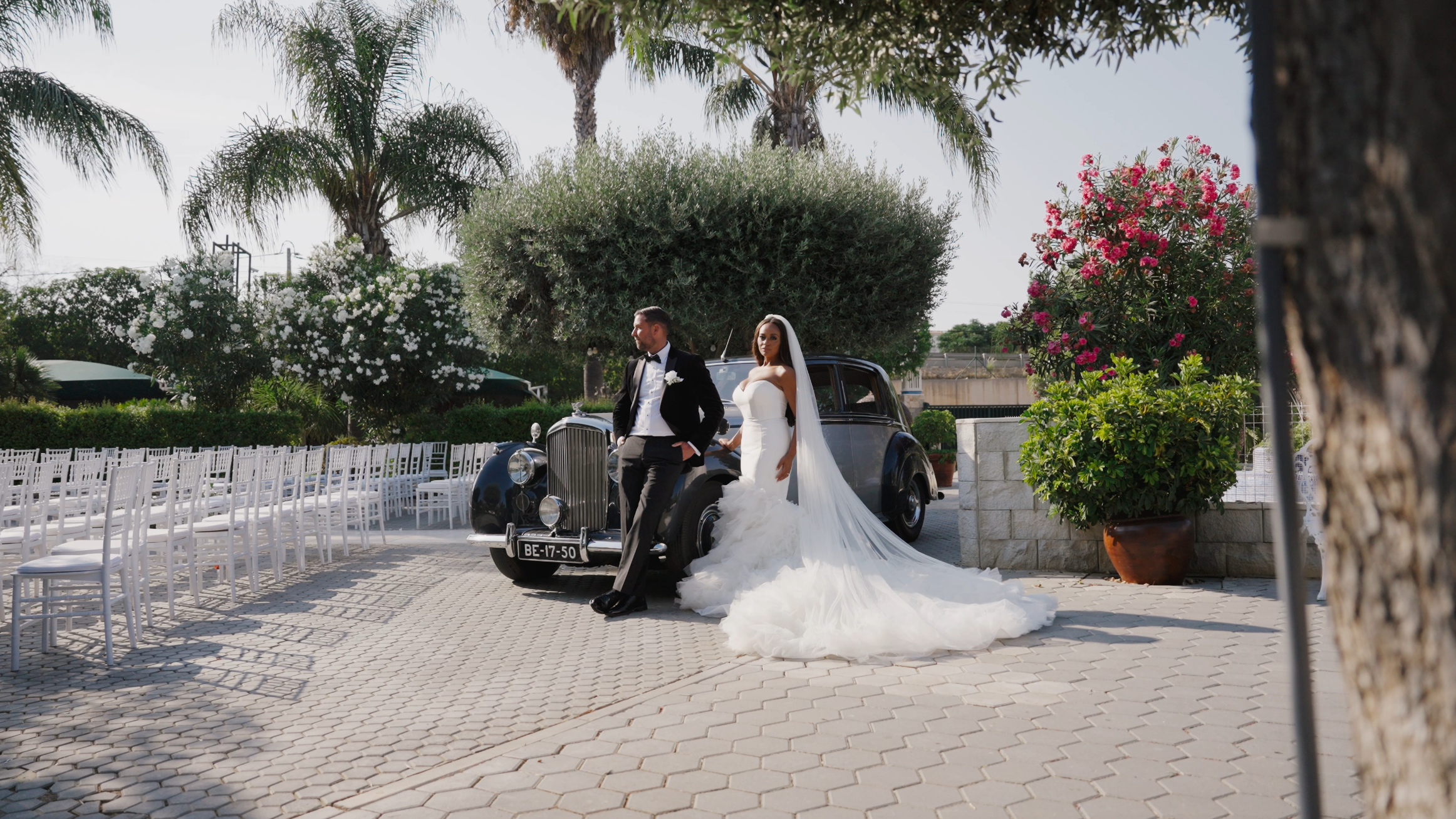 O casamento de James e Jade em Quarteira, Loulé