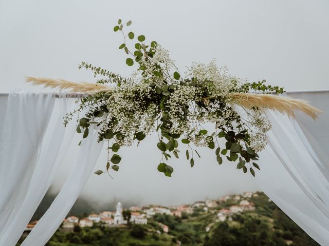 O casamento de Josi e Heather em Faial, Madeira 3