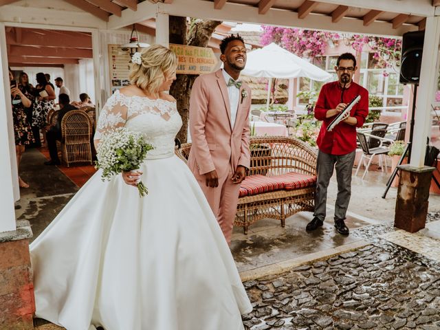 O casamento de Josi e Heather em Faial, Madeira 49