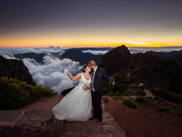 O casamento de Luciano e Catarina em Estreito Câmara de Lobos, Madeira 60
