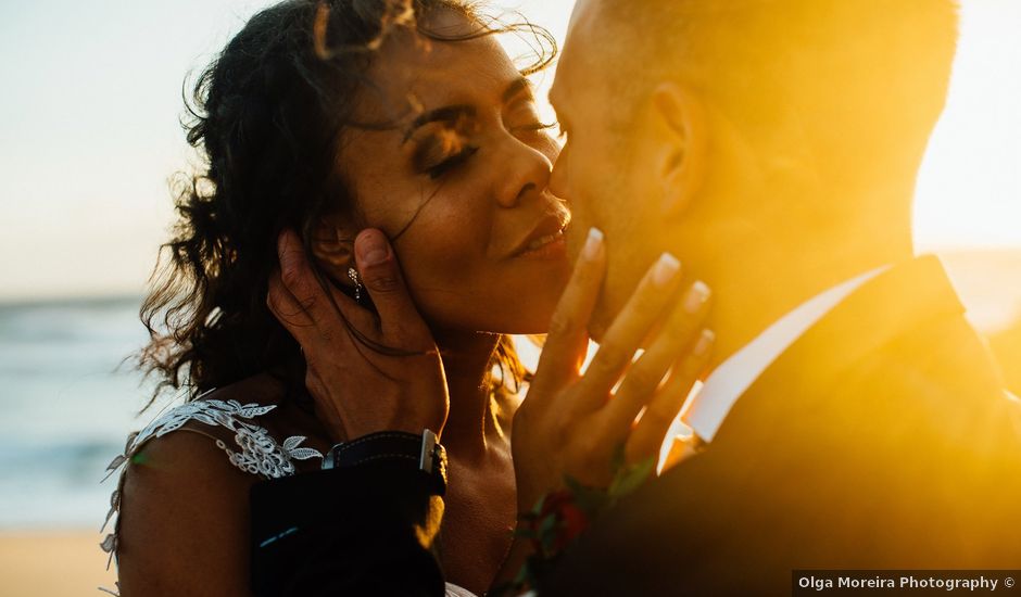 O casamento de Leon e Angela em Guincho, Cascais