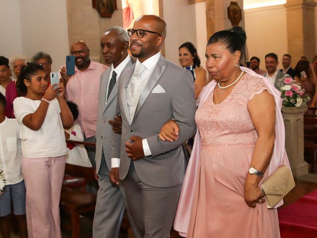 O casamento de Renata e Luis em Santo Antão do Tojal, Loures 21