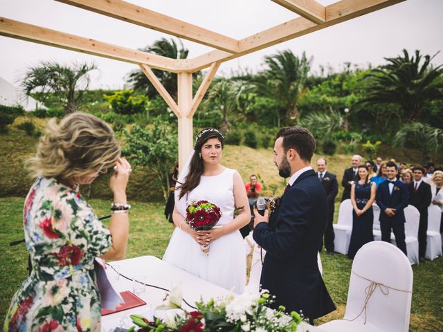 O casamento de Nelson e Madalena em Pilar da Bretanha, São Miguel 13