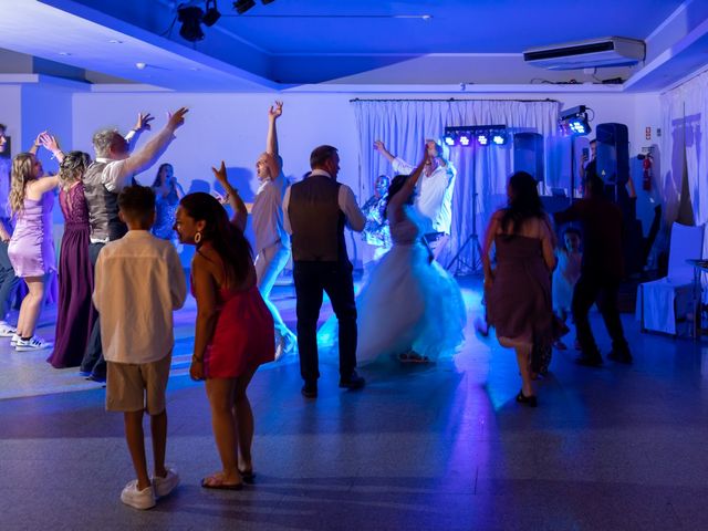 O casamento de Frank e Vera em Fernão Ferro, Seixal 22