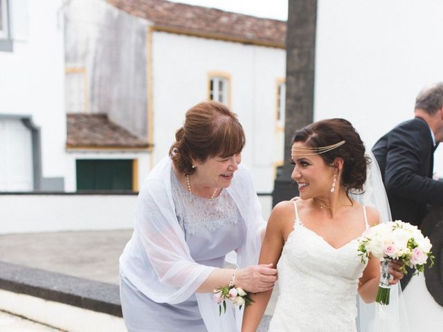 O casamento de Joey e Natalia em Ponta Delgada, São Miguel 21