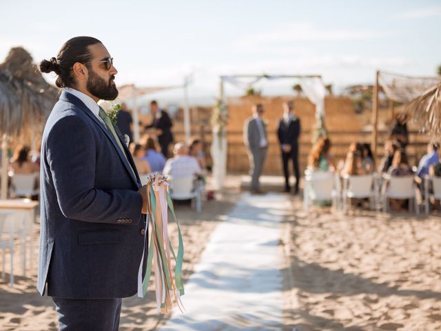 O casamento de Hélène e Thomas em Trafaria, Almada 23