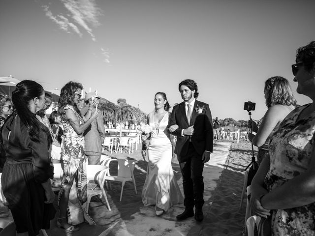 O casamento de Hélène e Thomas em Trafaria, Almada 37