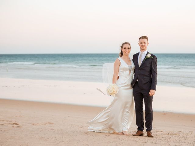 O casamento de Hélène e Thomas em Trafaria, Almada 2