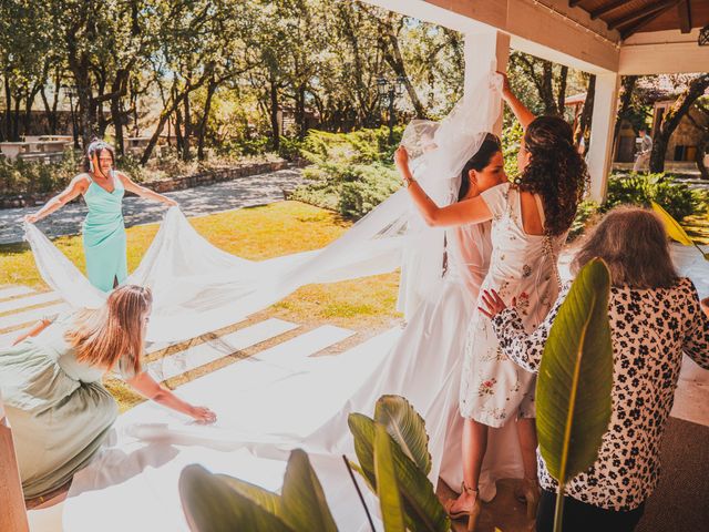 O casamento de João e Joana em Mendiga, Porto de Mós 2