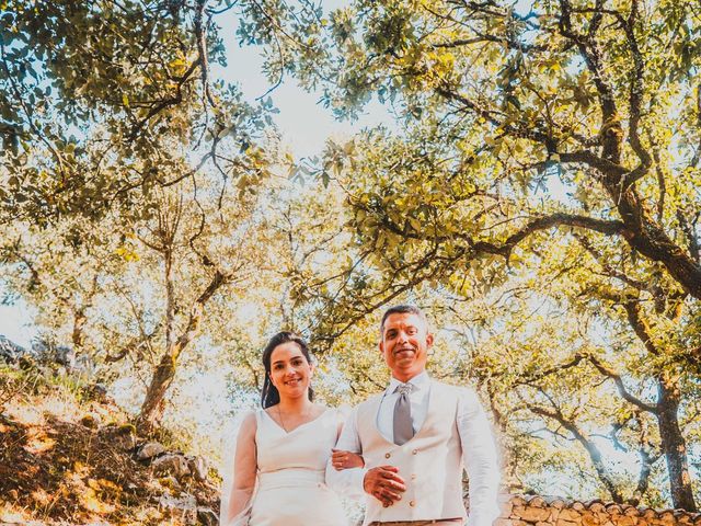 O casamento de João e Joana em Mendiga, Porto de Mós 11