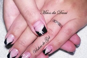 Deia Nails