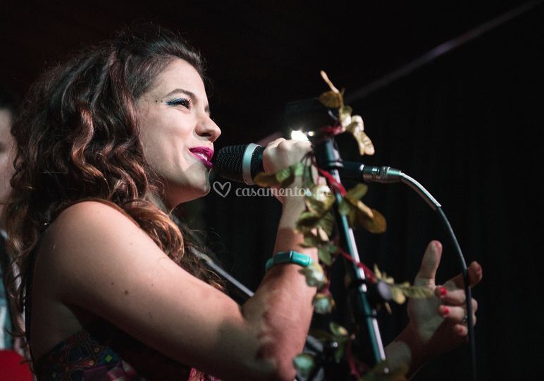 Lele a cantar