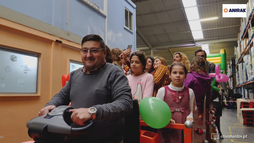 Festa de Natal de uma empresa com Bonequinha Karyna e equipa