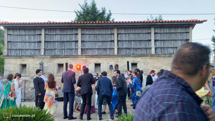 Sunset wedding with sax and percussion 