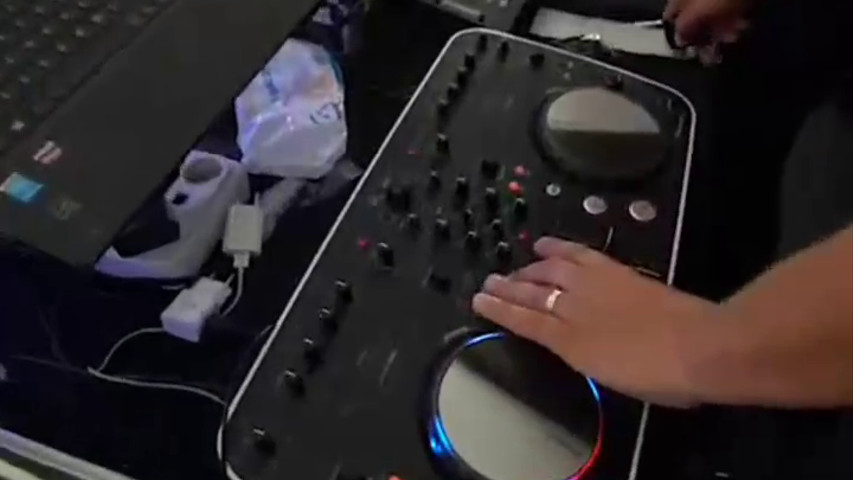 Animação DJ Arny