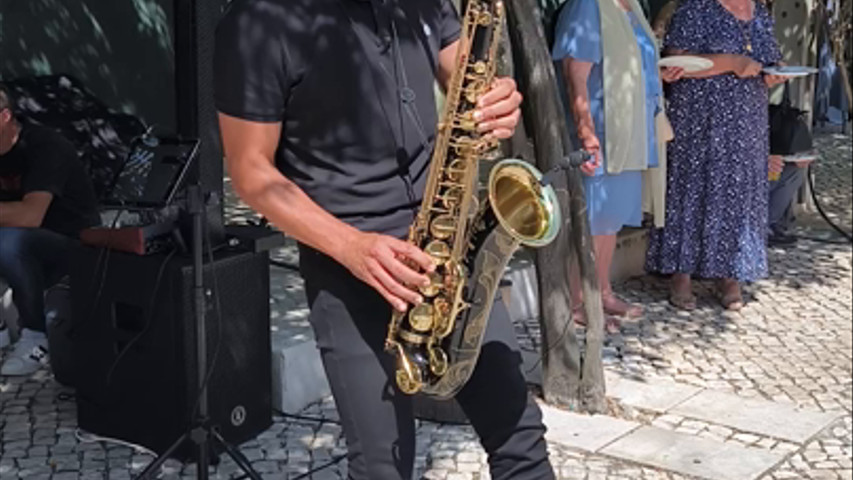 Saxofonista em Cocktail
