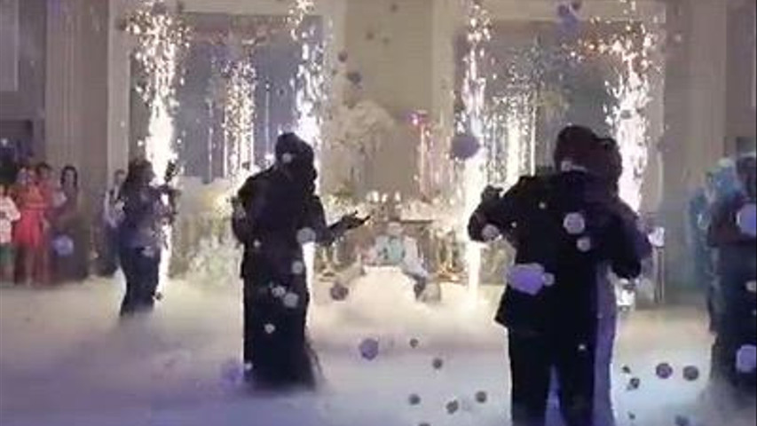 Smoke Bubbles Show 