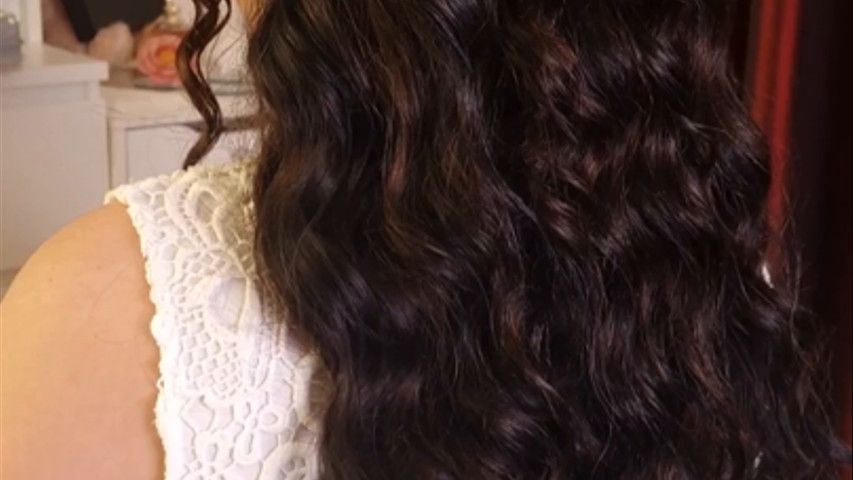 Penteado Semi Preso com Twists: Noiva Cláudia 
