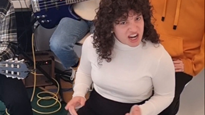 Coro - "Another Brick in the Wall"