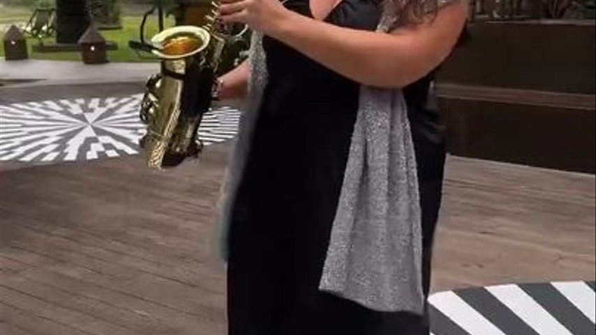 Sound check live saxophone