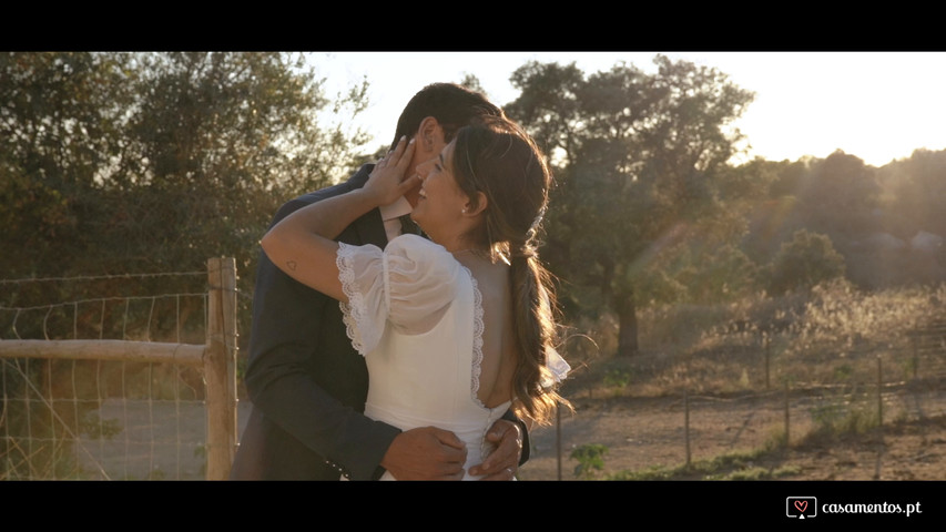 Trailer Mariana e Tiago
