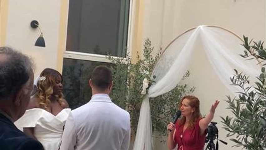 Ceremony in english and in french