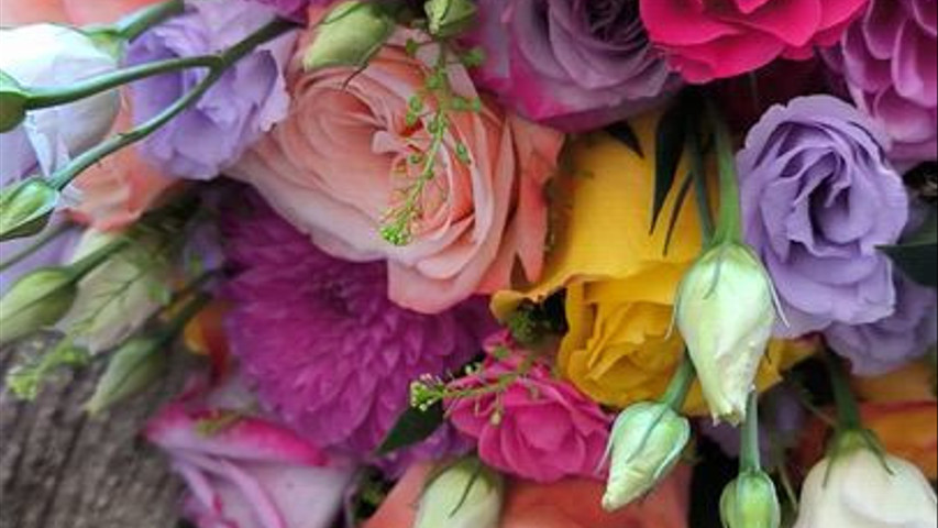 ByDora Flowers